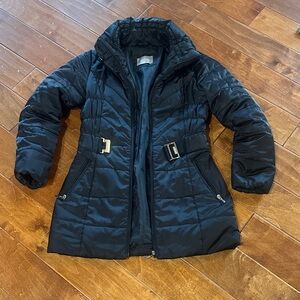 Stylish Women's Black Puffer Jacket